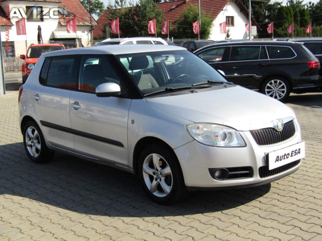 Škoda Fabia 1.4 16V, ČR, Sport, +pneu