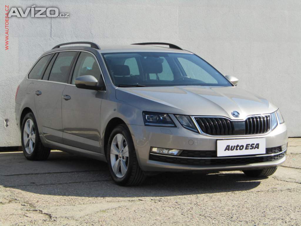 Škoda Octavia 1.6 TDi, ČR, Style, LED