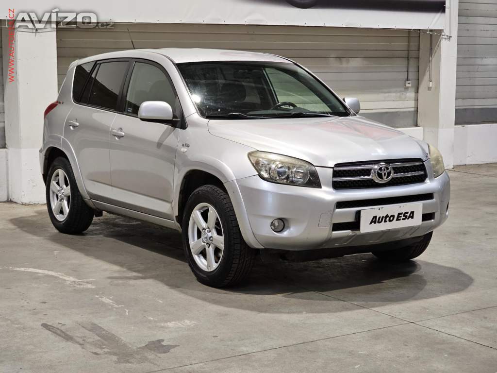 Toyota RAV4 2.2 D-CAT 4x4, AC, TZ, tempo