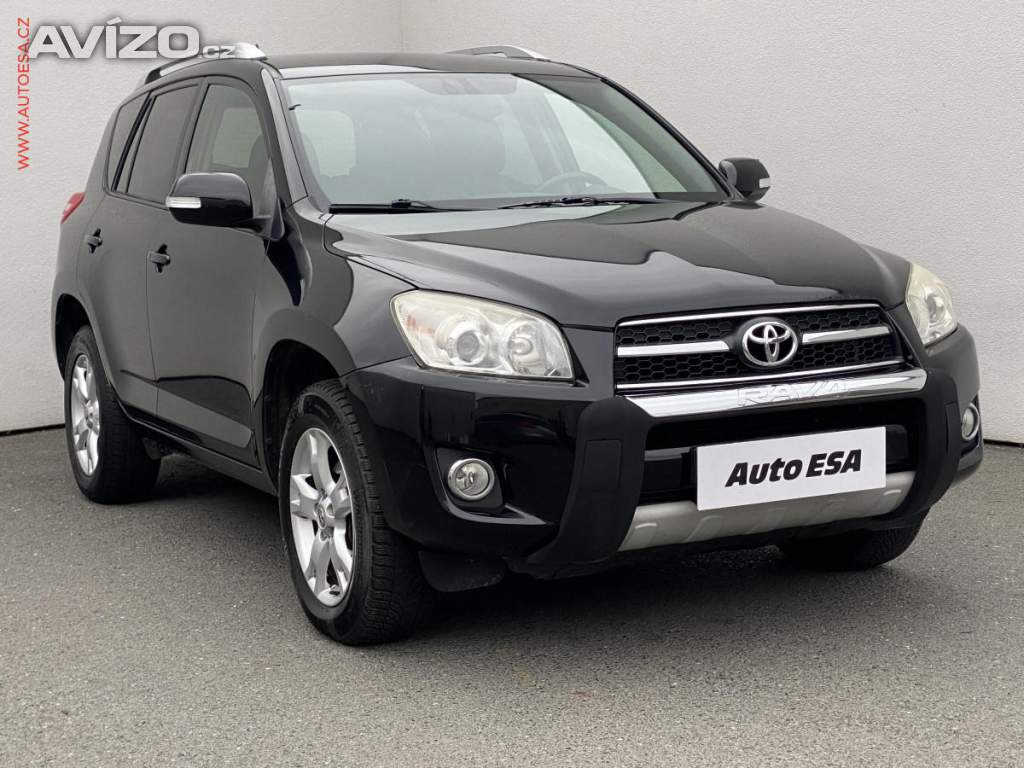 Toyota RAV4 2.2D 4x4, ČR, TZ