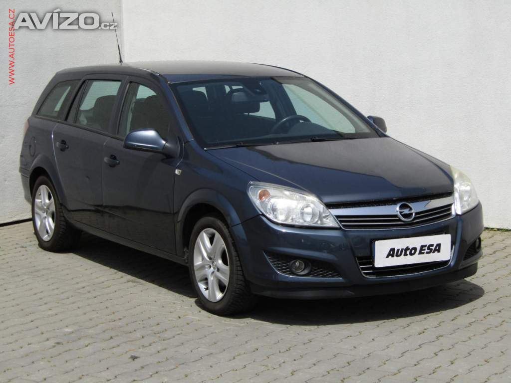 Opel Astra 1.6i, AC, + kola