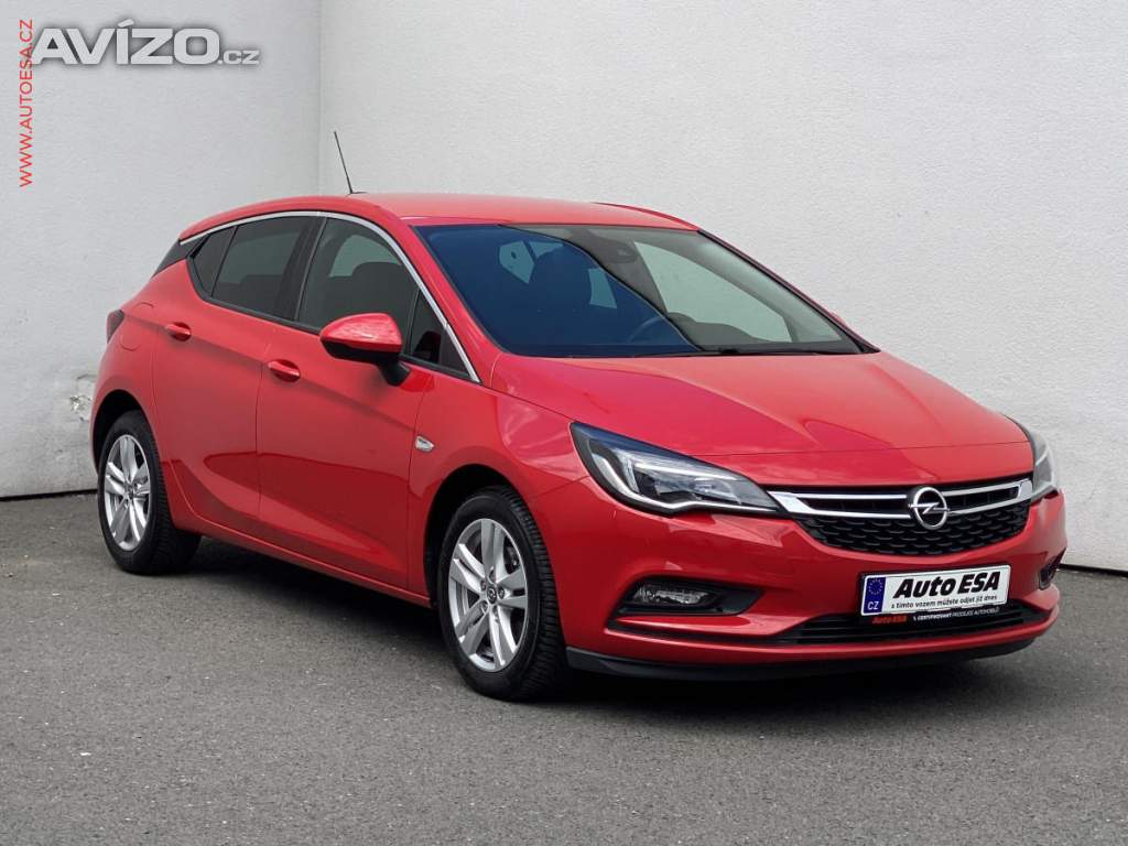 Opel Astra 1.4 T, 1.maj,ČR, Innovation