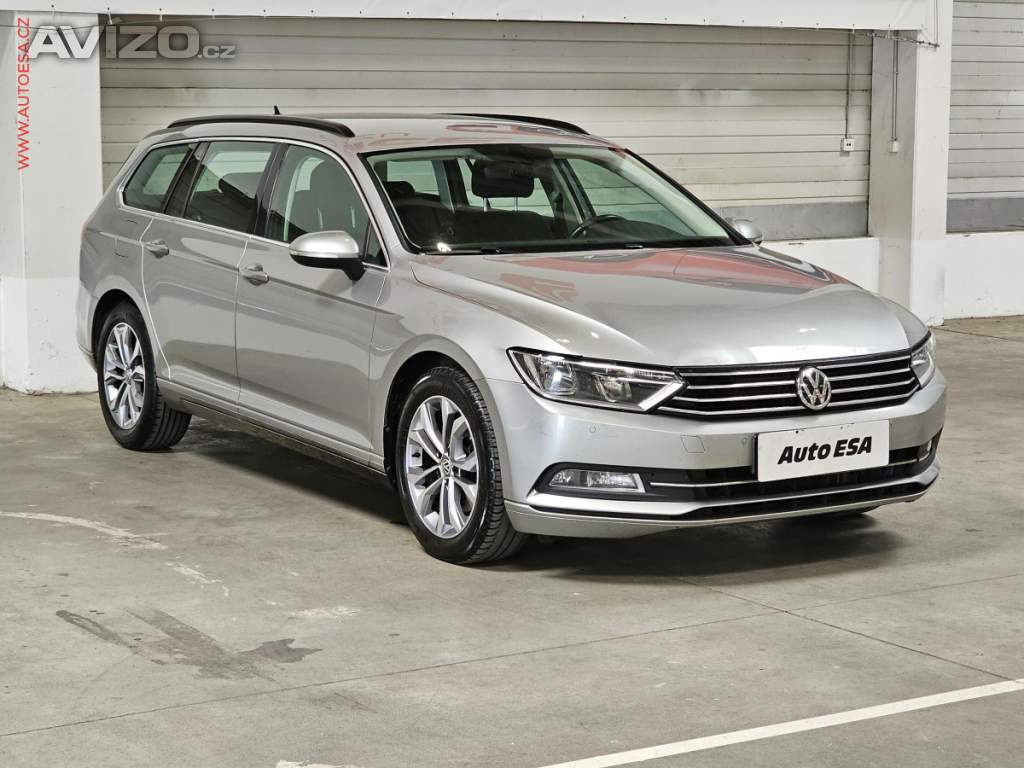 Volkswagen Passat 2.0 TDi, AC, navi