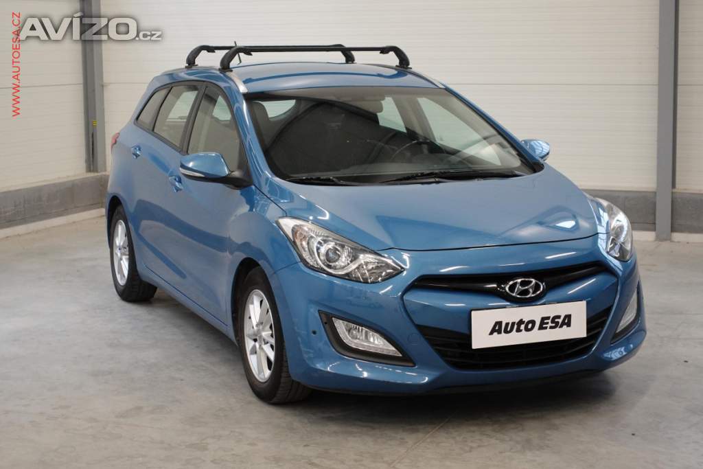 Hyundai i30 1.6GDi, 2.maj,ČR, AC, park