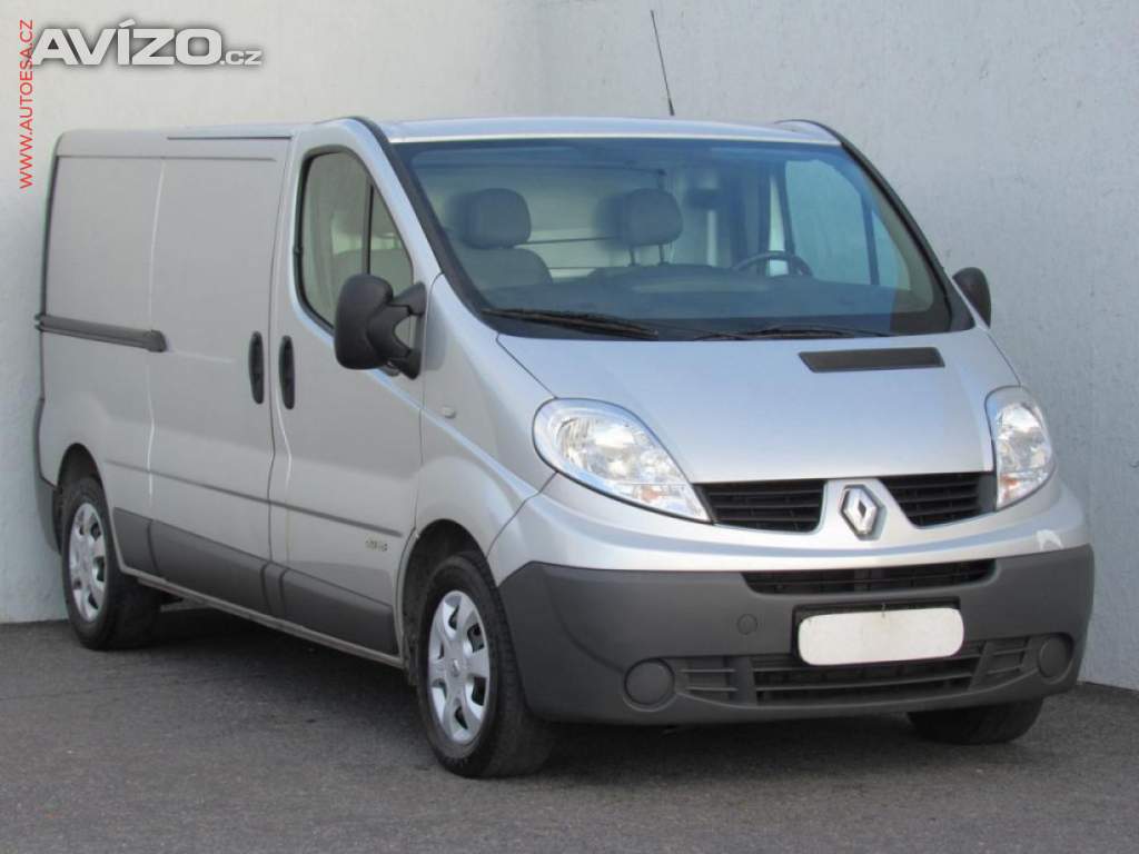 Renault Trafic 2.0dCi 8míst, ČR, AC, navi