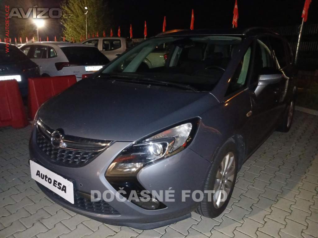 Opel Zafira 1.6CDTi, park.senzor, navi