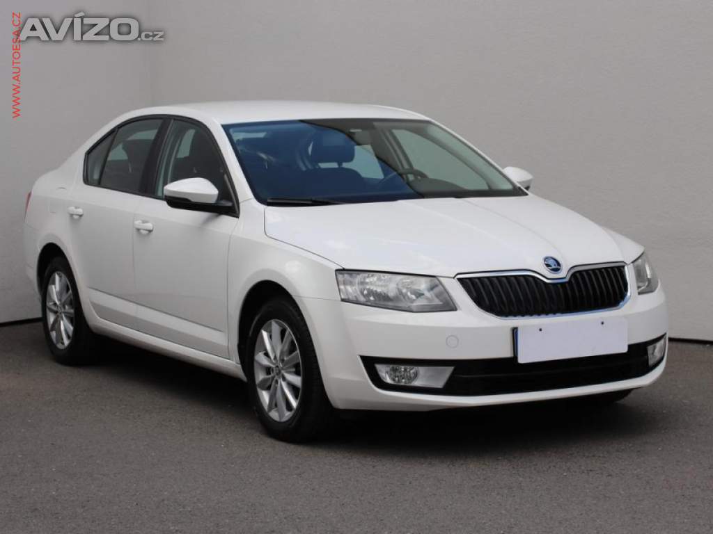 Škoda Octavia 1.6 TDi, Elegance, zámek řad