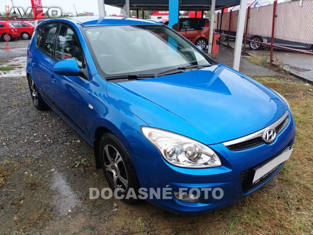 Hyundai i30 1.6CRDI, 1.maj,ČR, +sada kol