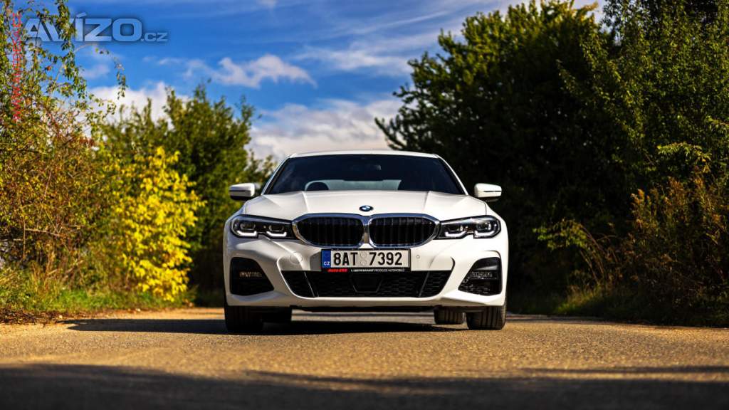 BMW 2.0 i 330 i xDrive, 1.maj,ČR