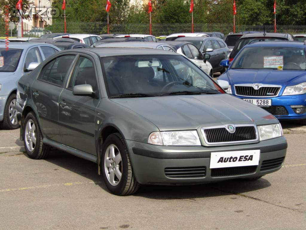 Škoda Octavia 1.6 i, 2.maj,ČR, park.senzor