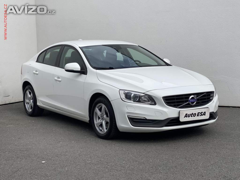 Volvo S60 2.0 D3, Xenon, navi