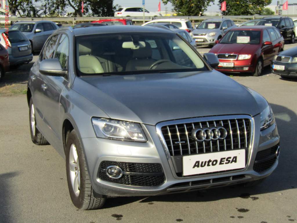 Audi Q5 2.0TFSI quattro, ČR, AT