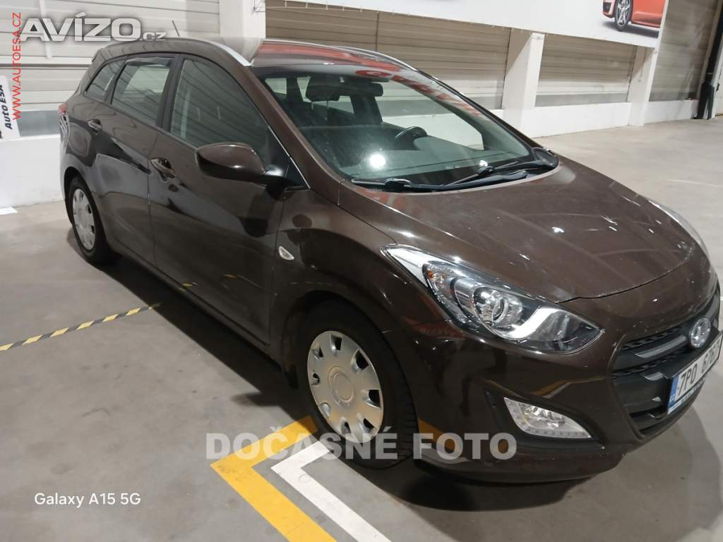 Hyundai i30 1.6GDi, 2.maj,ČR, park.senzor