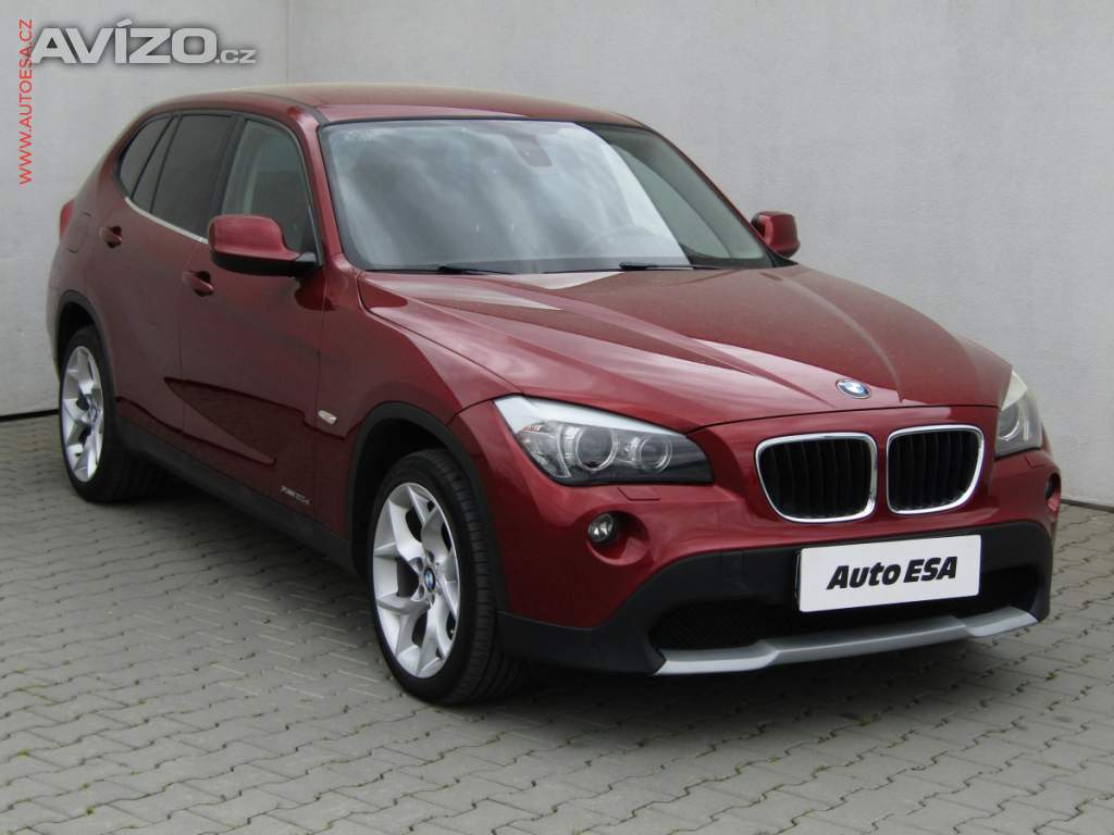 BMW X1 2.0 d xDrive, ČR, AT, xenon