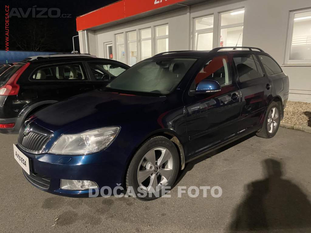 Škoda Octavia 1.6TDi, ČR, DSG, xenon, navi