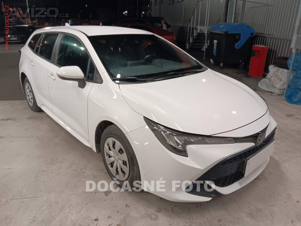 Toyota Corolla 1.2T, 1.maj,ČR, klima