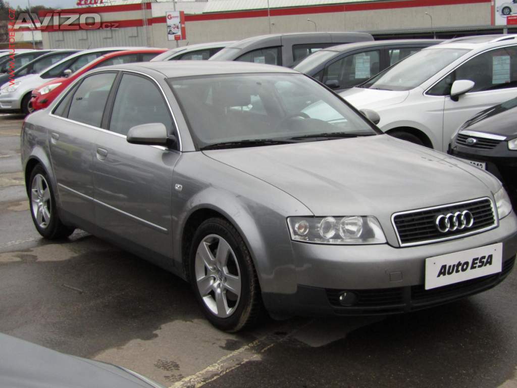 Audi A4 2.0TDi, AC, tempo, park.čidla