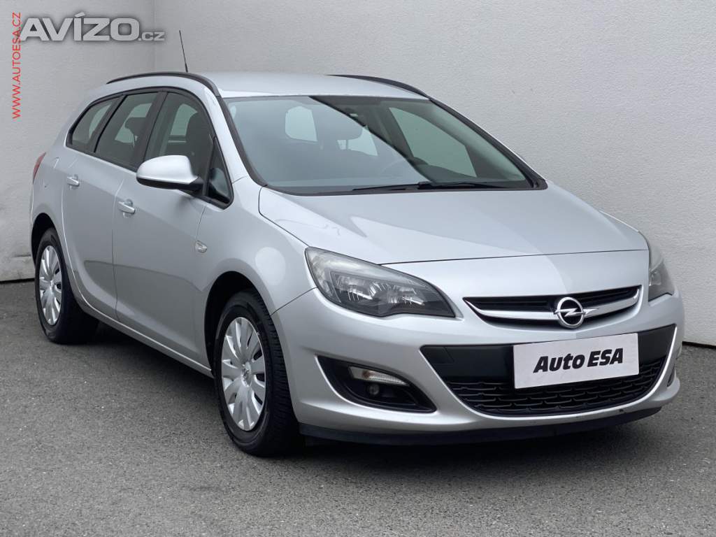 Opel Astra 1.6 CDTi, ČR, AC, výhřev sed.