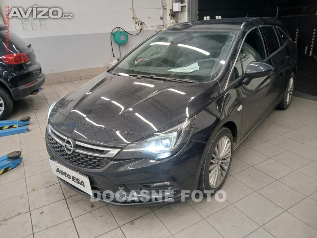 Opel Astra 1.6 T, ČR, kůže, výhřev sed.