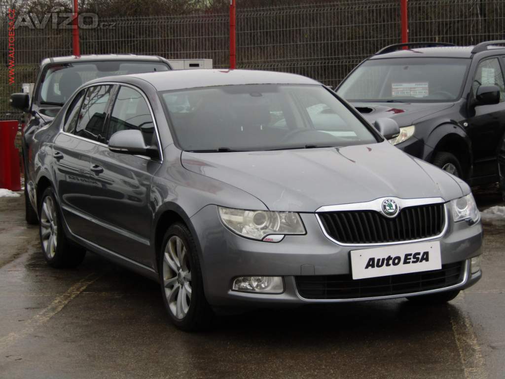 Škoda Superb 2.0 TDi, Xenon, park.asist