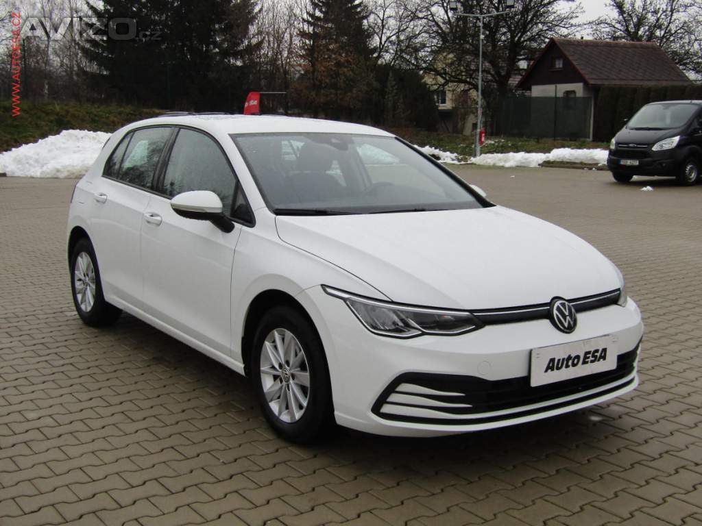 Volkswagen Golf 1.0TSI, 1.maj,ČR, DSG, park.