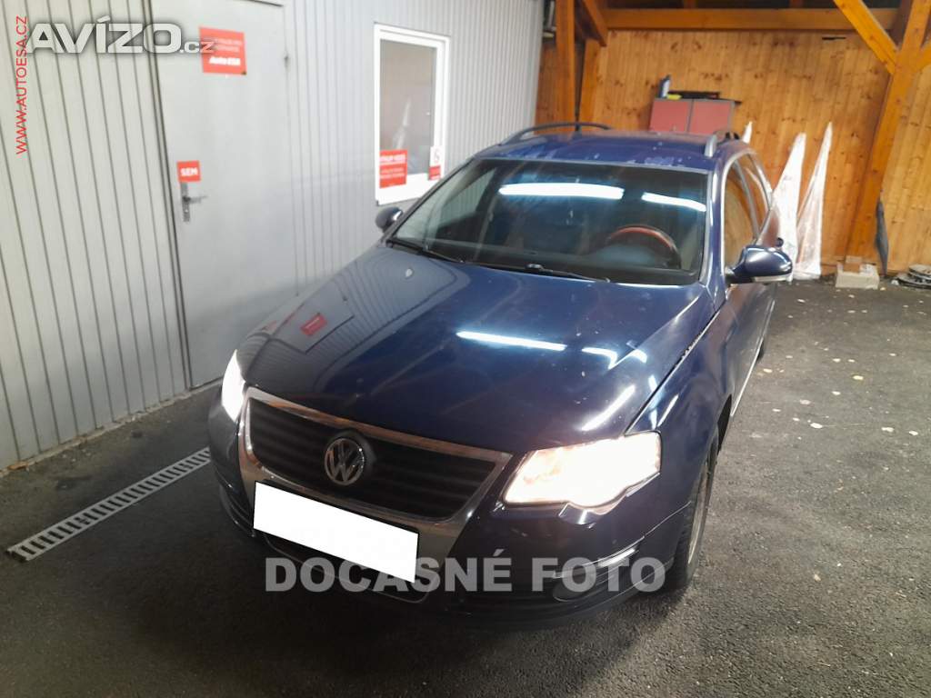 Volkswagen Passat 2.0TDi, AC, TZ, výhřev sed