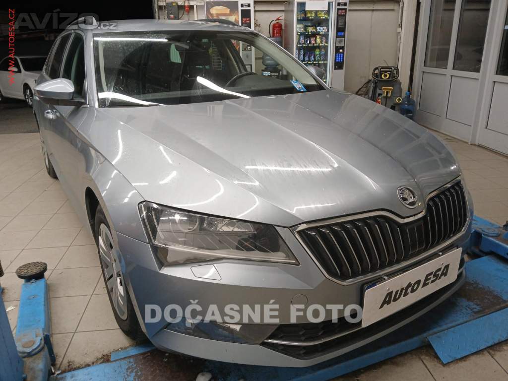 Škoda Superb 2.0 TDi, park.senzor, xen