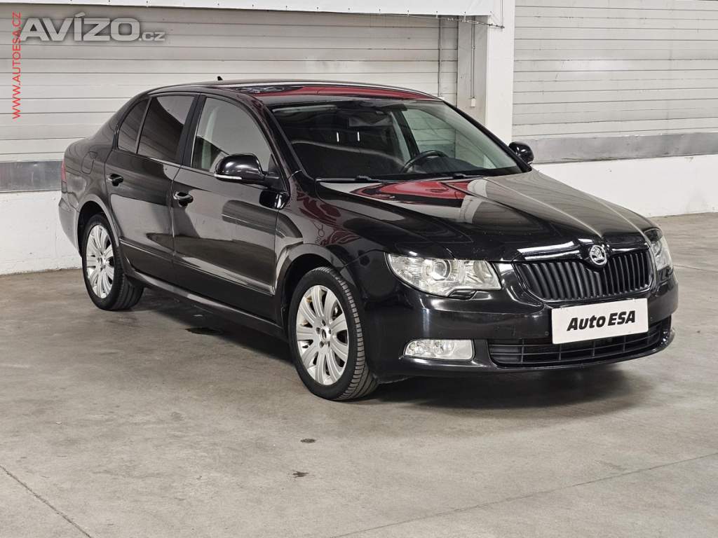 Škoda Superb 2.0TDi, DSG, xenon