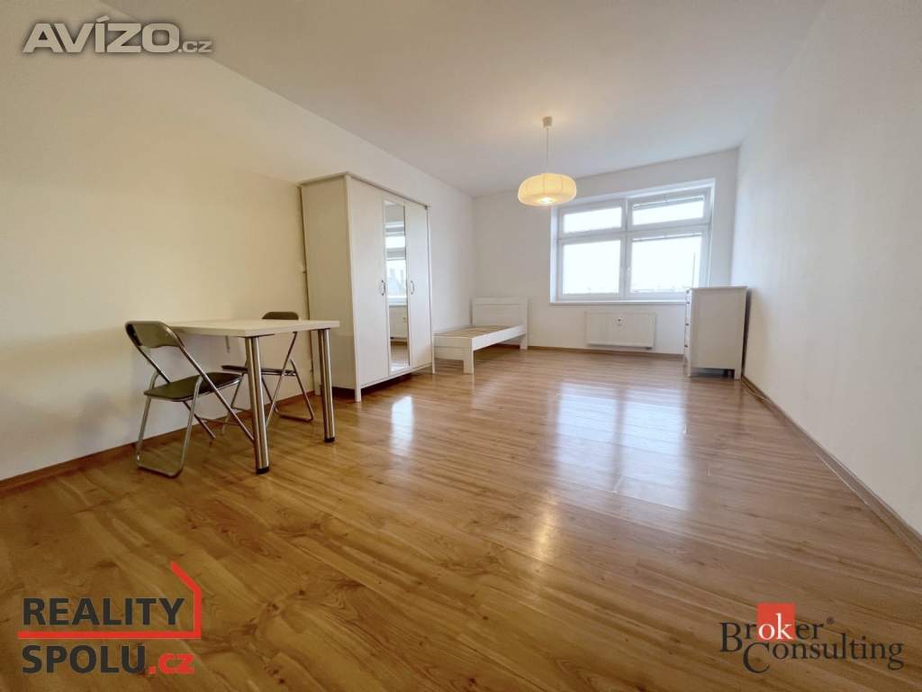 Pronájem byty 1+kk, 32 m2 - Opava - Předměstí