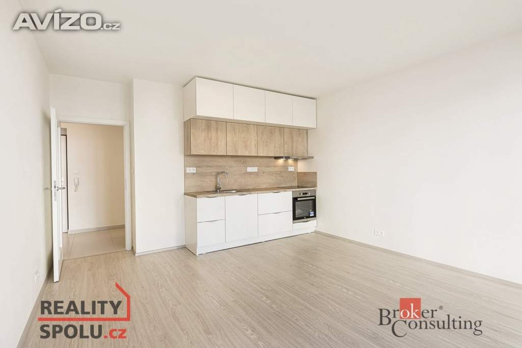 Pronájem byty 2+kk, 56 m2 - Brno - Sadová