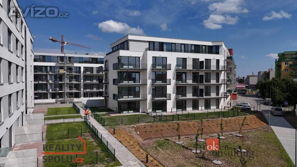 Pronájem byty 1+kk, 32 m2 -