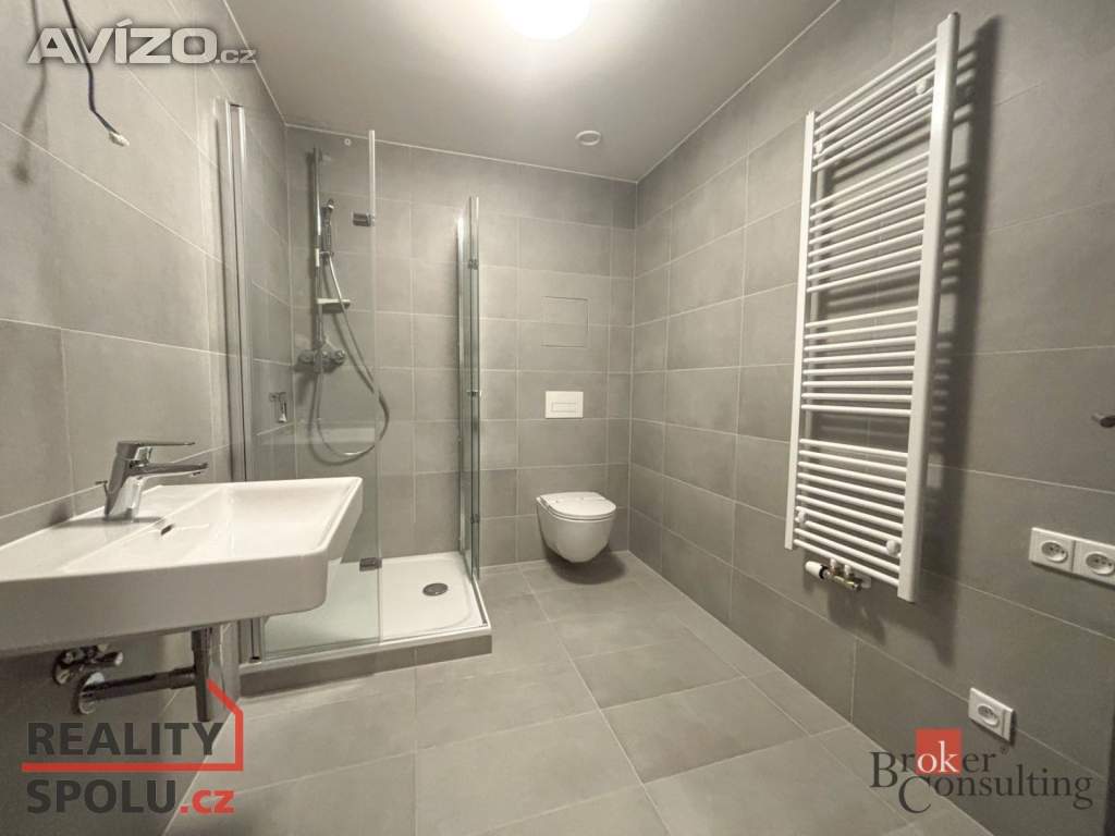 Pronájem byty 2+kk, 50 m2 - Praha - Vysočany