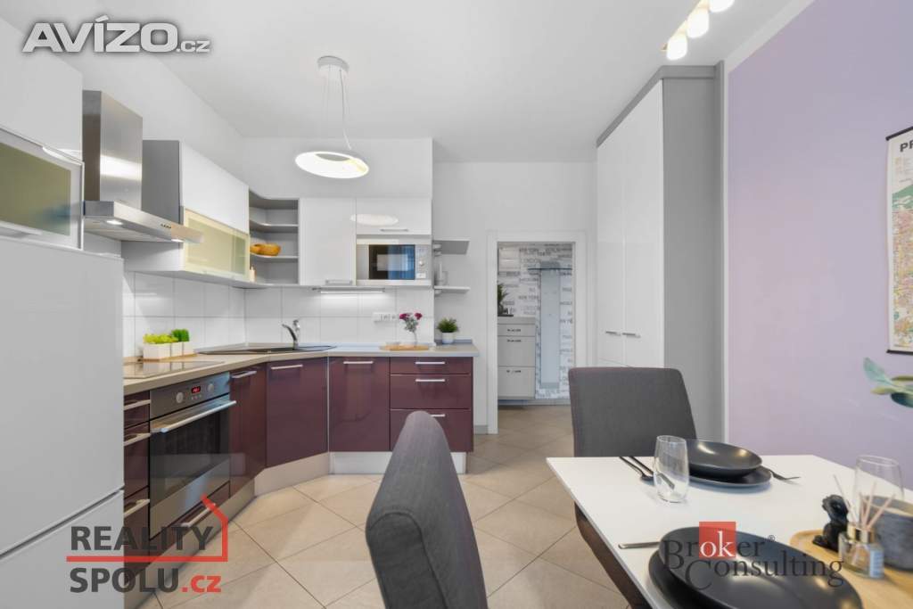 Prodej byty 2+kk, 41 m2 - Praha - Podolí