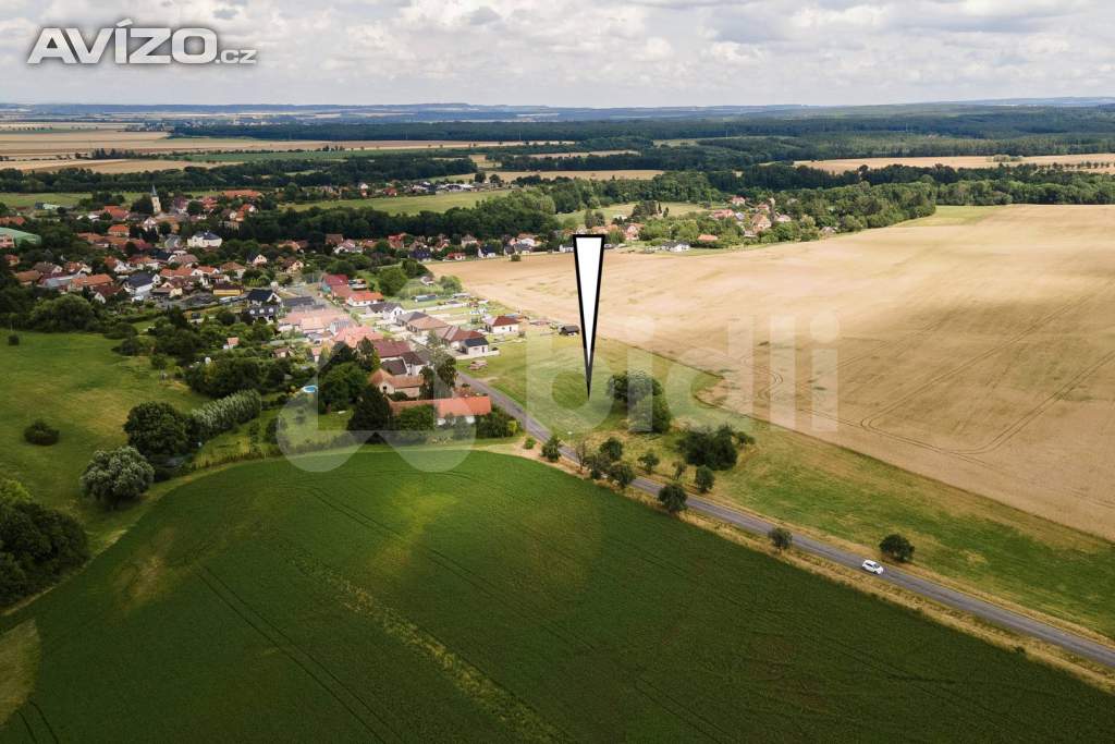 Prodej stavebního pozemku o velikosti 1689 m2