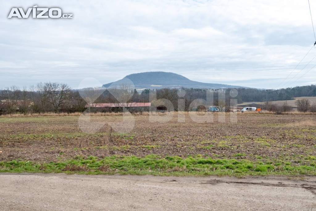 Prodej pozemku na stavbu rodinného dom, 2057 m2, Kleneč u Roudnice nad Labem