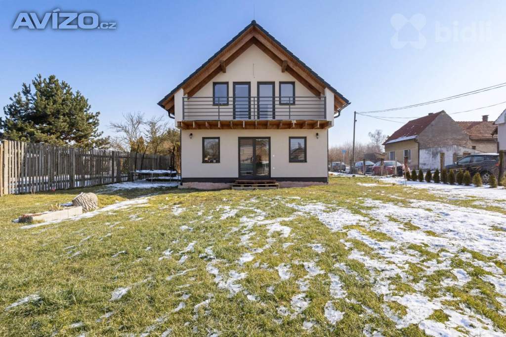 Prodej rodinného domu 185 m² ve Stratově