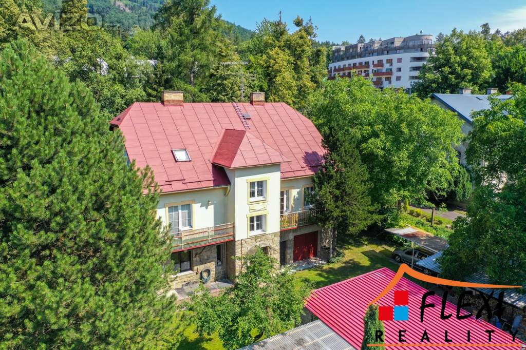 Prodej vily (241 m2) s výjimečným pozemkem (3528 m2),  Čeladná II