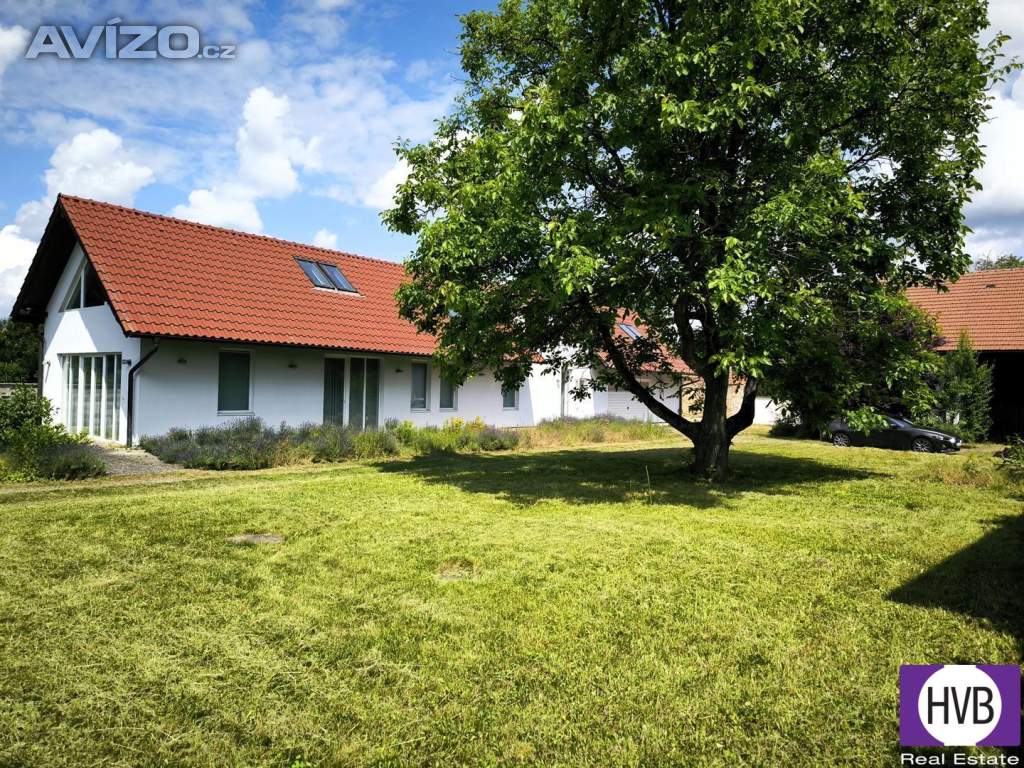 Prodej RD 310 m² se stodolou 140 m² na pozemku 1637 m², Běrunice, okr. Nymburk