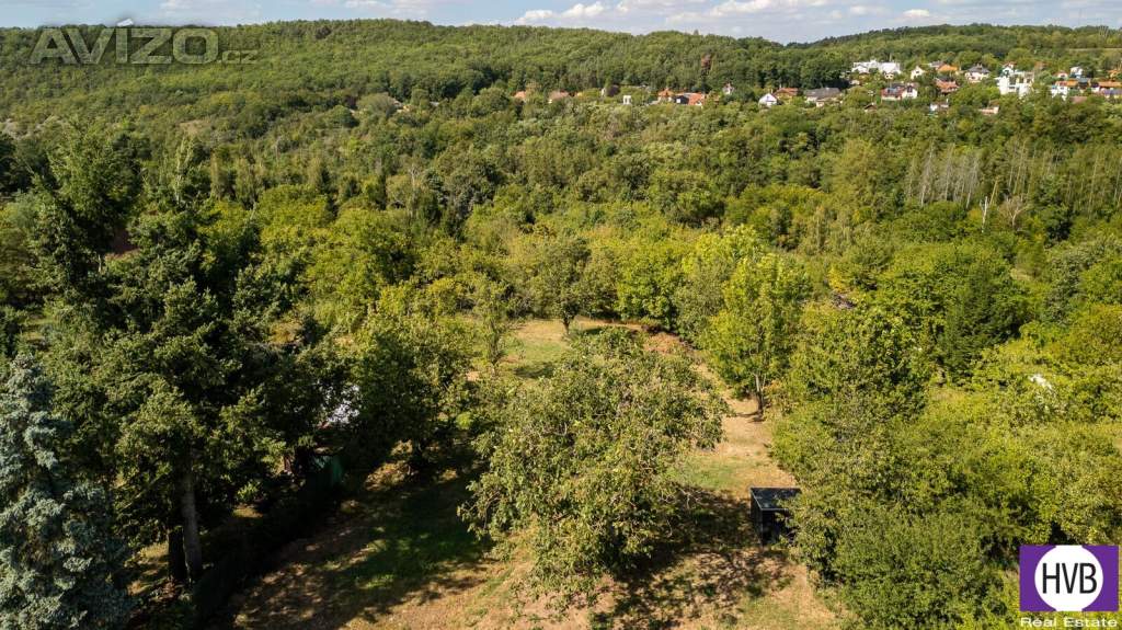 Prodej stavebního pozemku 1917 m², Praha - Točná