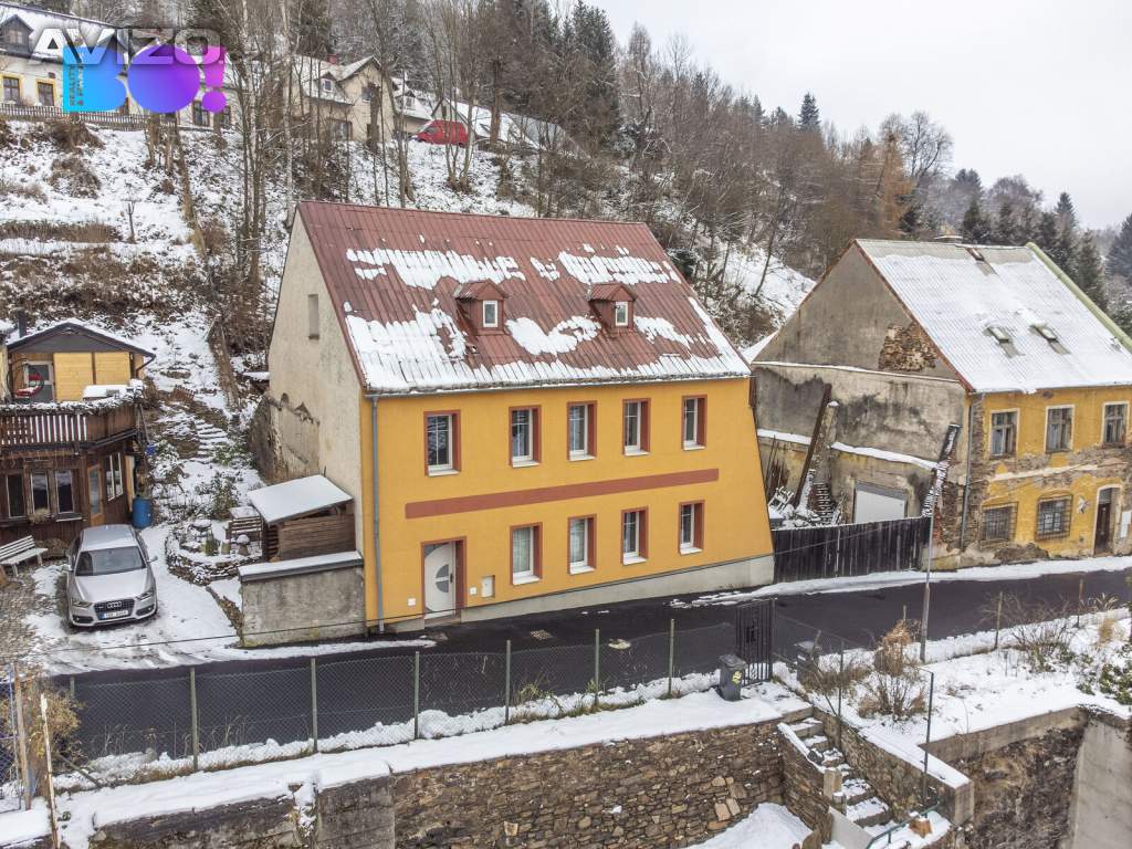 Prodej rodinného domu, 3 bytové jednotky, Jáchymov