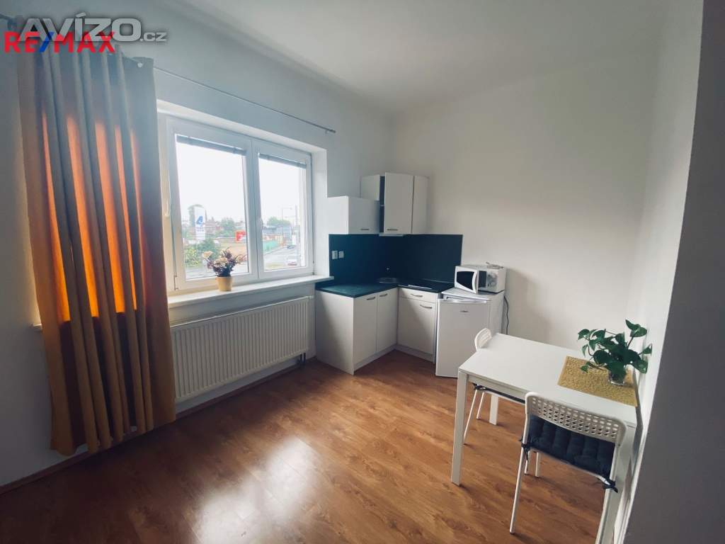 Pronájem bytu 1+kk, 30 m², Lipenská, Olomouc