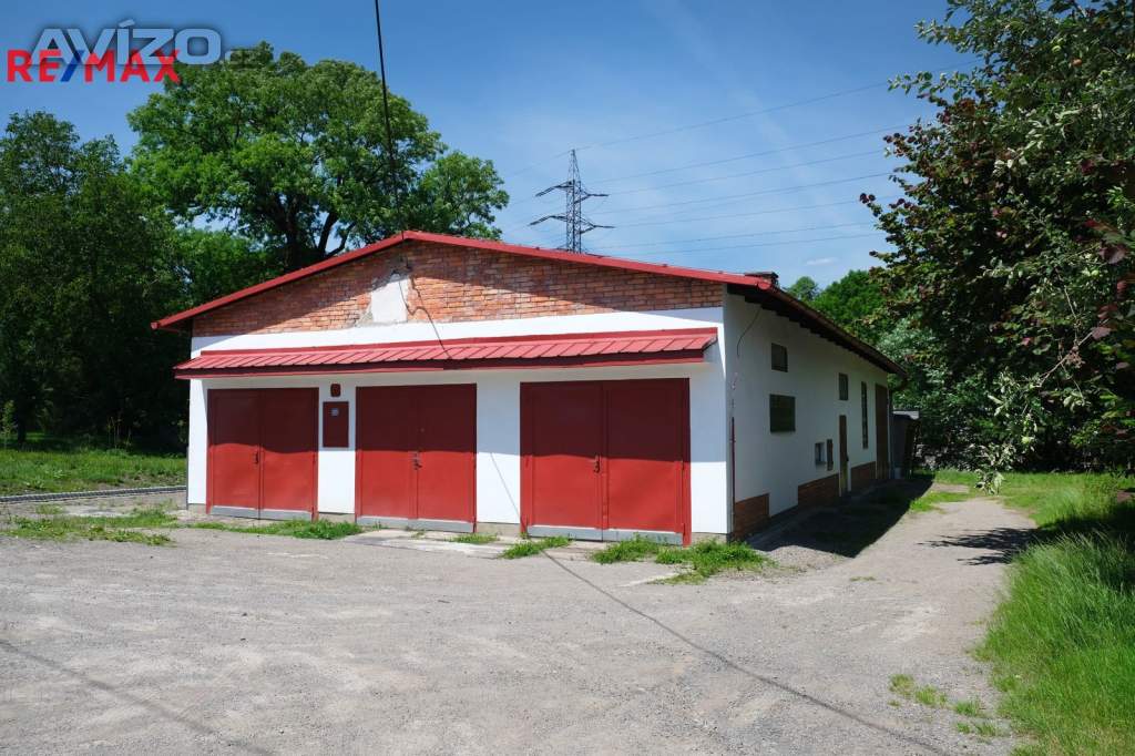 Dílna/sklad/garáž, plocha 180 m2, blízko centra města Třinec, možno i s navazujícím pozemkem
