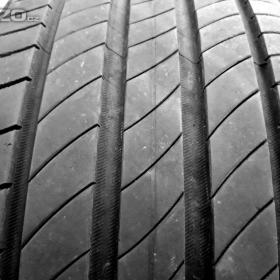 Sada zánovních letních pneu 225/50 R18 Michelin  / 18017674