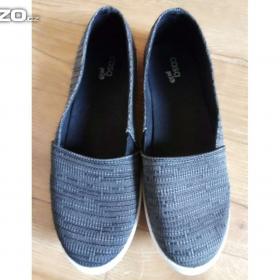 Fotka k inzerátu plátěné slip- on vel.38 / 18125306