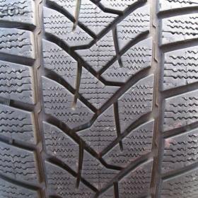 PRODÁM ZIMNÍ PNEU 255/45 R20 DUNLOP W. SPORT 5 105V 1+1ks / 18189811