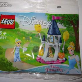 Fotka k inzerátu Lego Disney 30554 -  Popelčin zámek  / 18385261