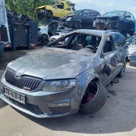 Fotka k inzerátu Škoda Octavia III RS 2.0 TDI ( CUPA ) 135kW r.2015 šedá metalíza LF7Y- F6F6 / 18496854