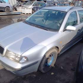 Fotka k inzerátu Škoda Octavia 1.9 TDI ( AGR ) 66kW převodovka EBJ r.1999 stříbrná 91CE / 18940119