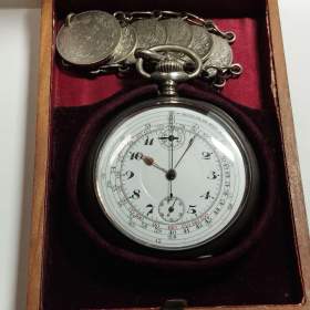 Fotka k inzerátu Starožitný stříbrný kapesní chronograf, šatlén, krabička / 19073446