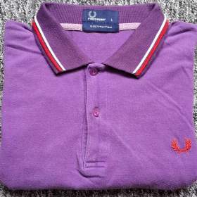 Fotka k inzerátu Polo triko Fred Perry  / 19086440